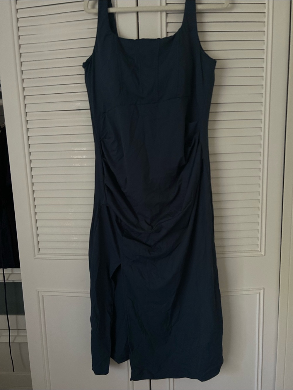 HALARA Navy Square-Neck Sleeveless Midi Dress
